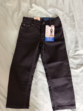 Levi's Black Straight-Leg Jeans